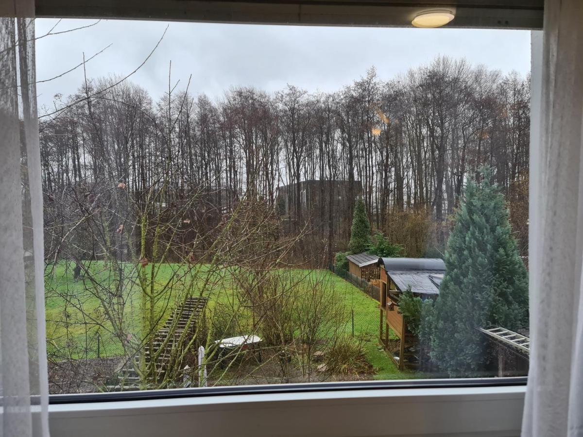 Geraumiges Ferienhaus Bad Salzuflen: Spacious 4-Bedroom Retreat for Business & Families Exterior photo