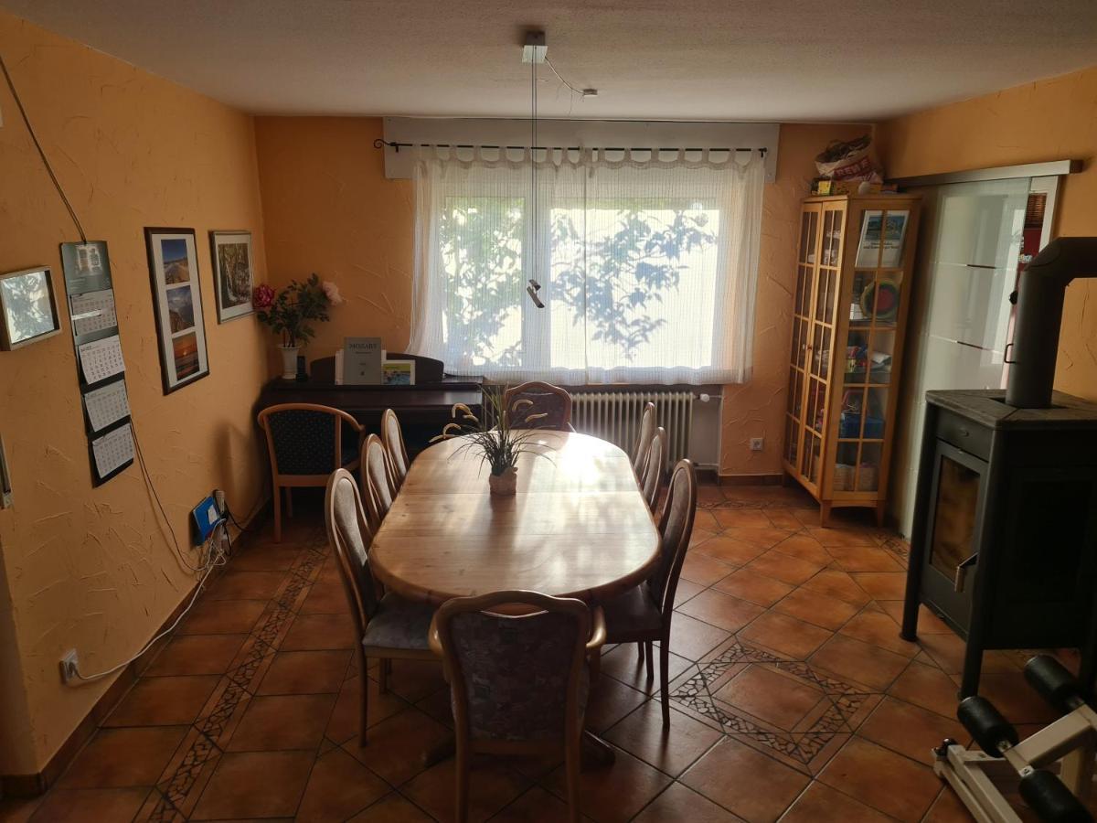 Geraumiges Ferienhaus Bad Salzuflen: Spacious 4-Bedroom Retreat for Business & Families Exterior photo